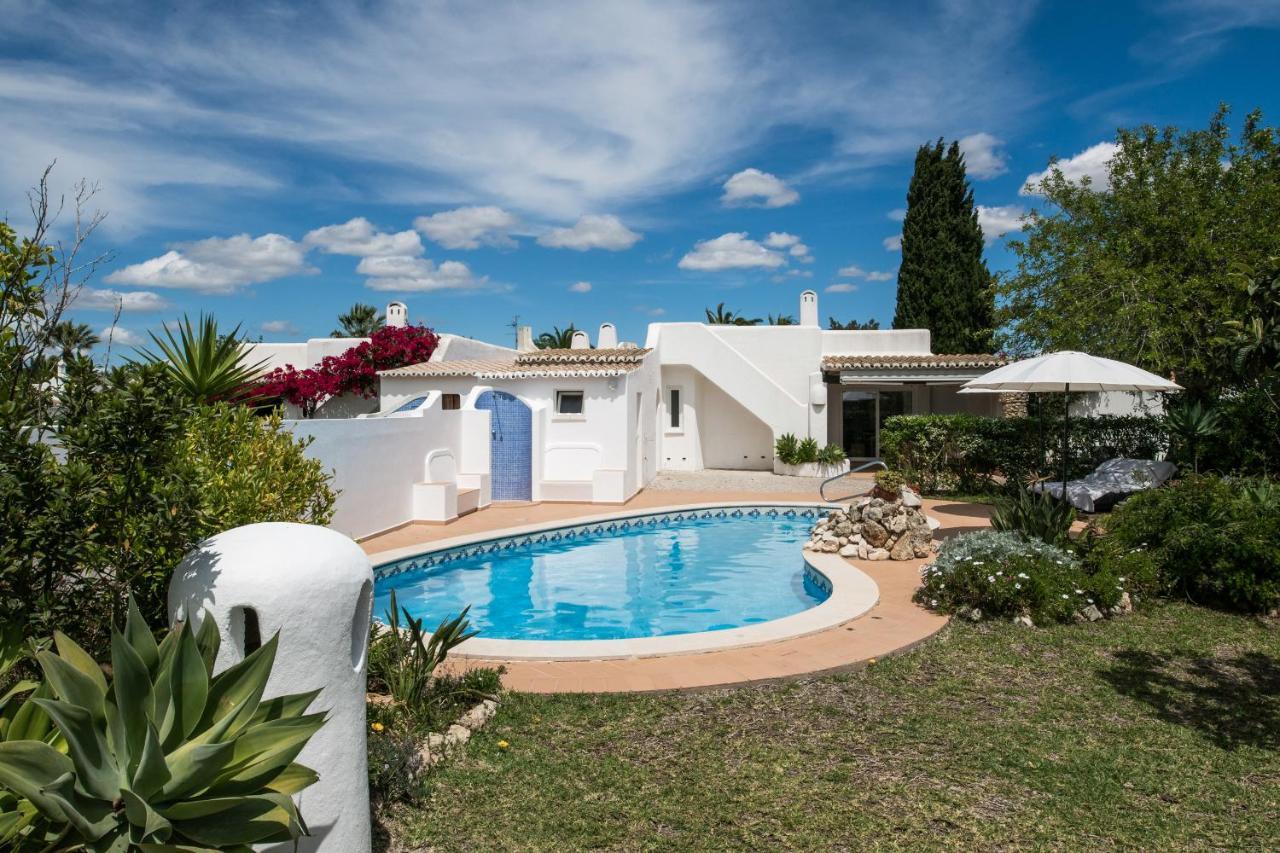 The Carobs Villas การ์วอยโร ภายนอก รูปภาพ